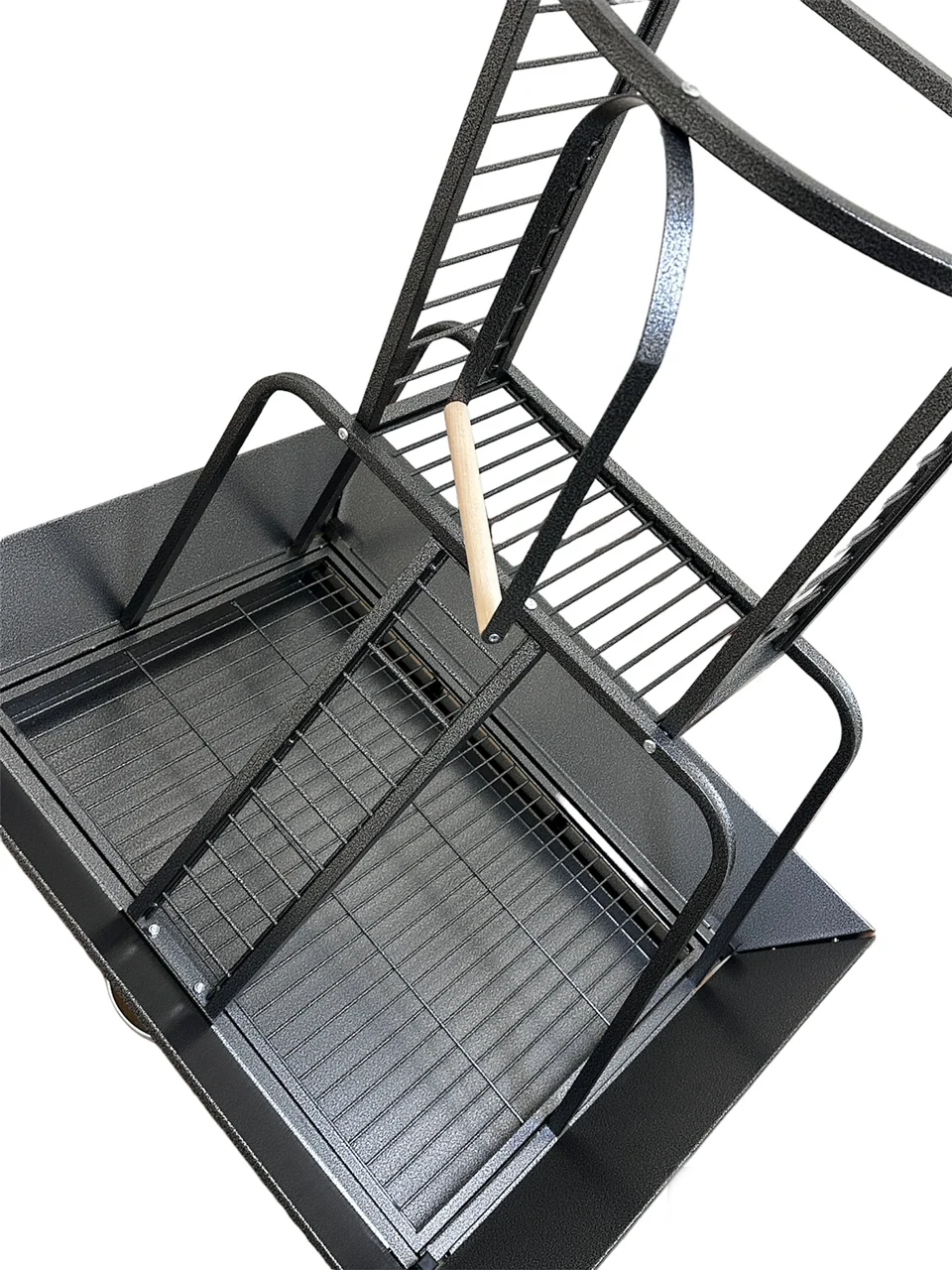 Wundapets Buckingham Parrot Stand Antique Black - Image 7